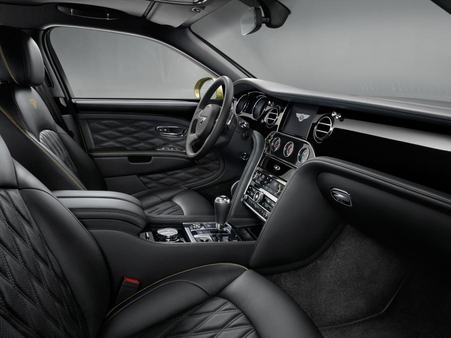 Интерьер Bentley Mulsanne Speed 2016 года  (фото 27 из 31)
